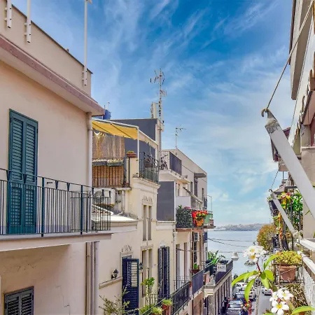 Gondar By Interhome Aci Trezza